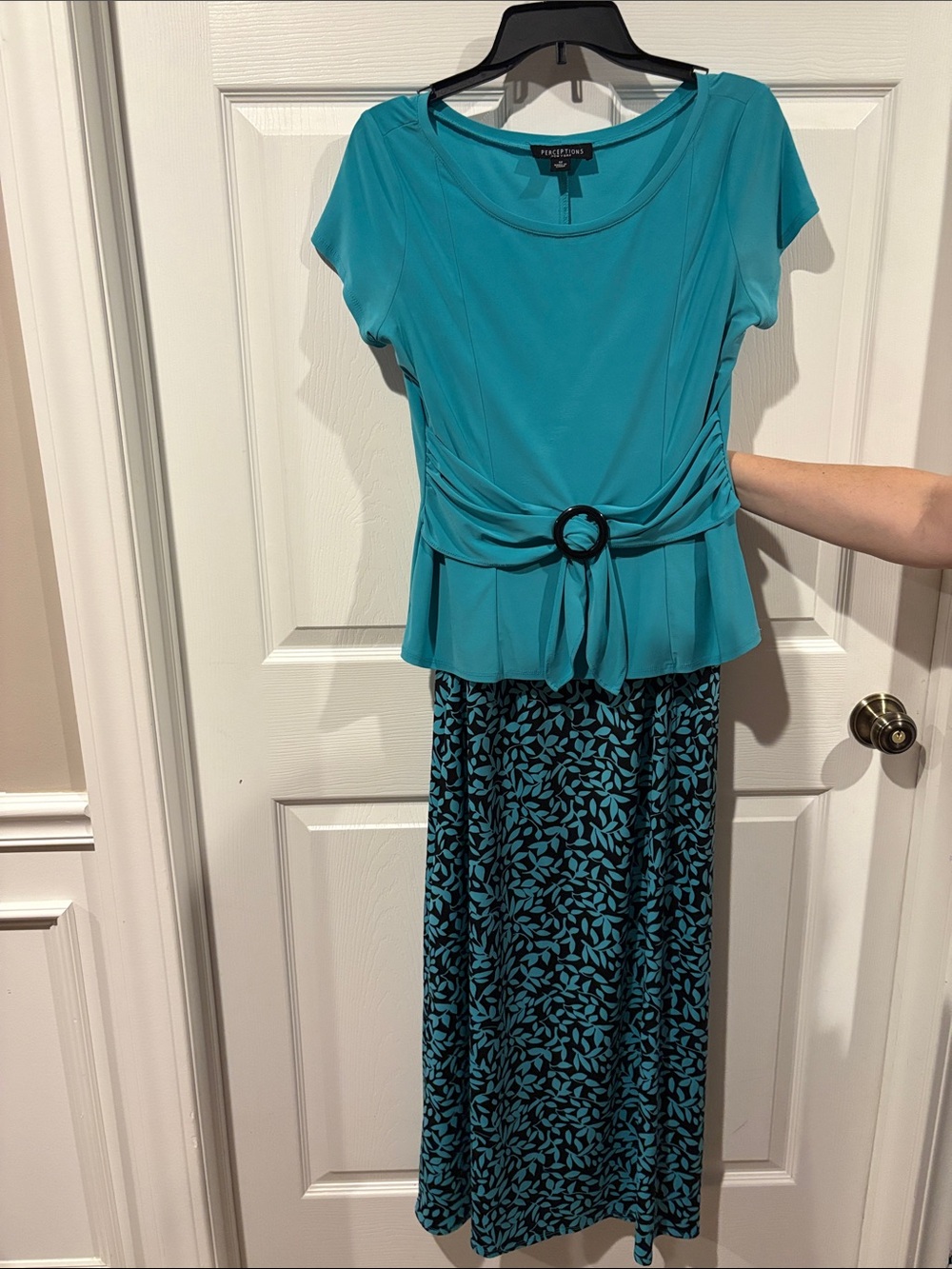 Perceptions Teal Two-Piece shirt and skirt Set with Leaf-Print Skirt